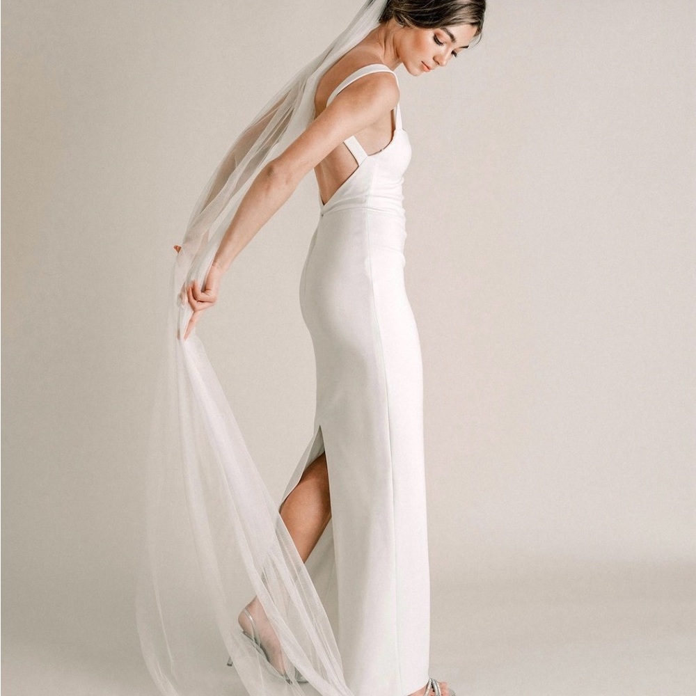 Ivory waltz length bridal veil - never worn